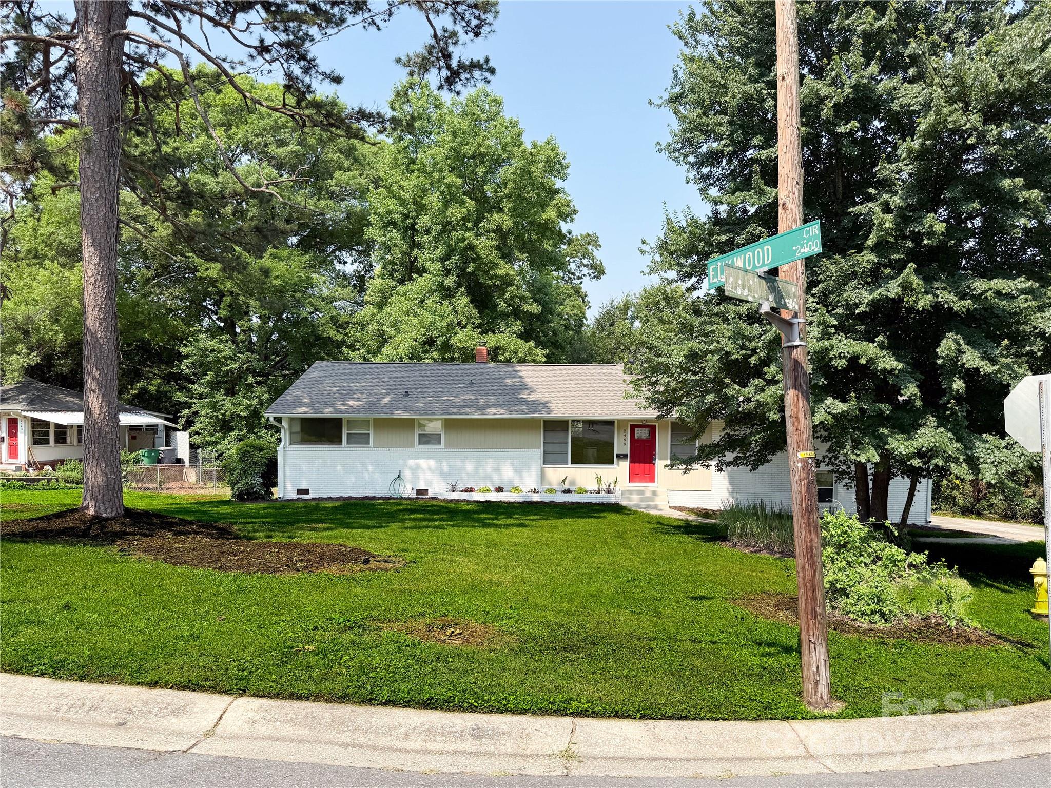 2469 Elkwood Circle