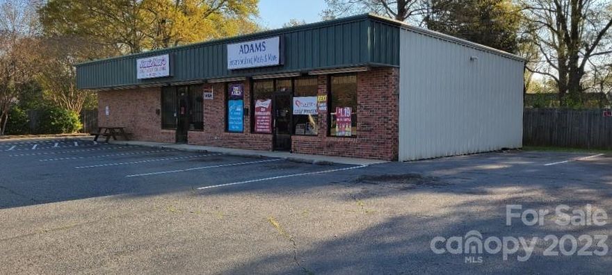 This is a wonderful opportunity for you to own income producing property. Built in 1999, this building is very nice and ideal as a duplex or a single tenant. Located minutes from  I-77, this is an excellent opportunity to purchase property in Rock Hill's fast developing downtown area.