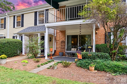 Photo of 8303 Meadow Lakes Drive, Charlotte, NC 28210 (MLS # 4433344)