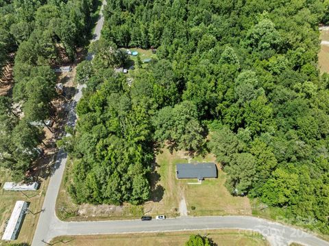 A home in Cheraw