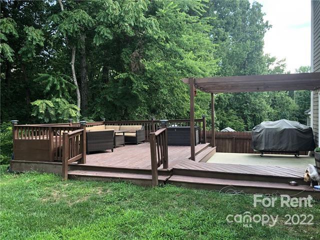 University commons - Residential Lease