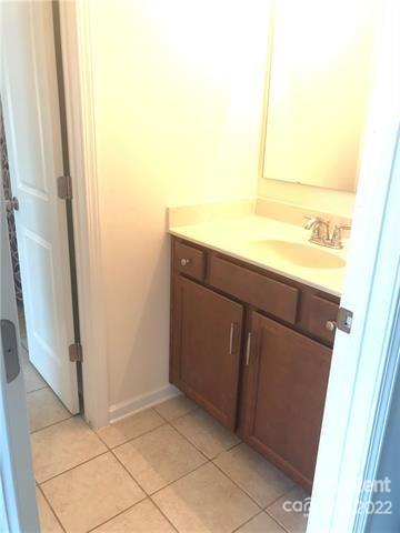 University commons - Residential Lease