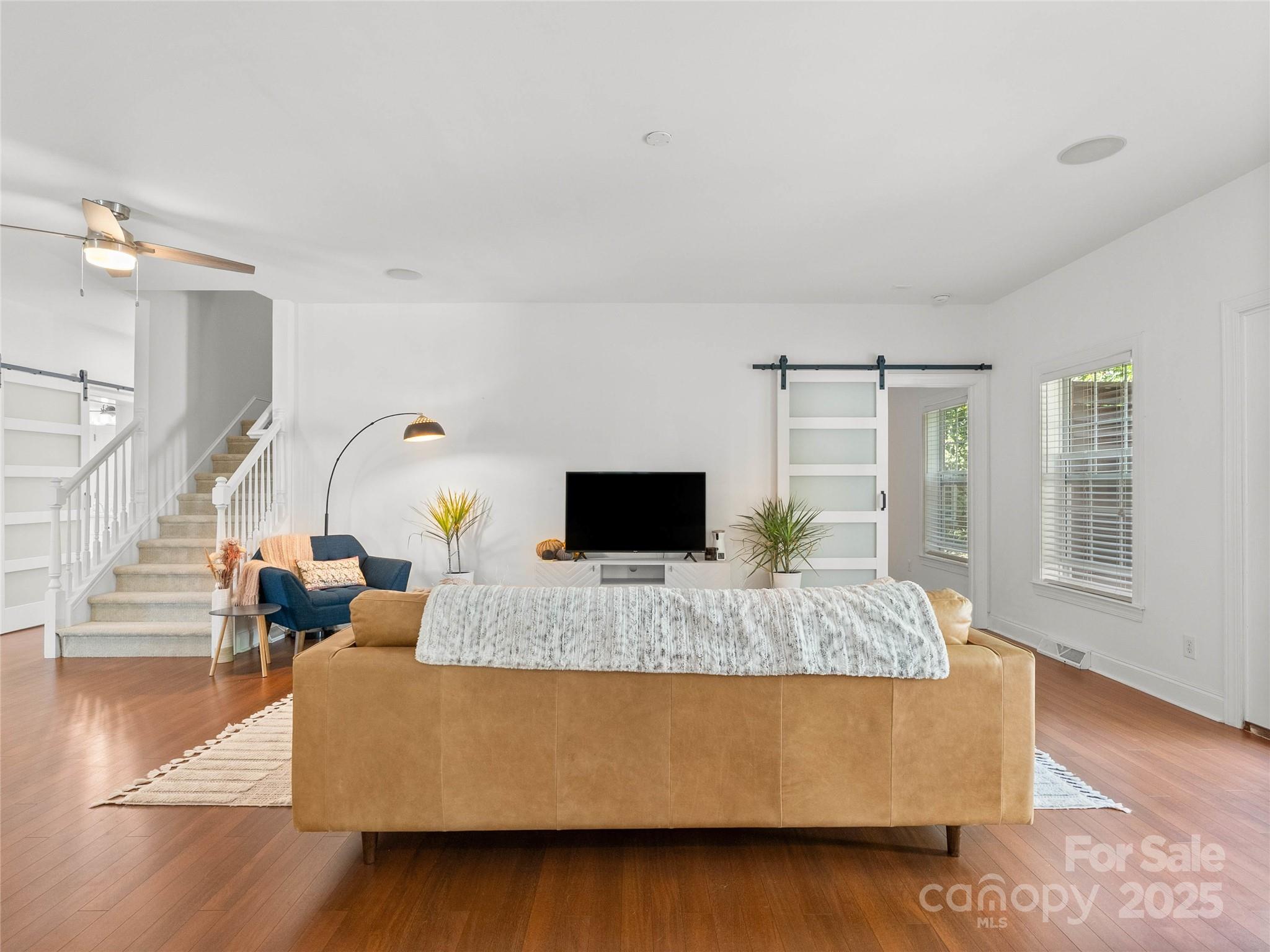 Lynnbrook - Residential