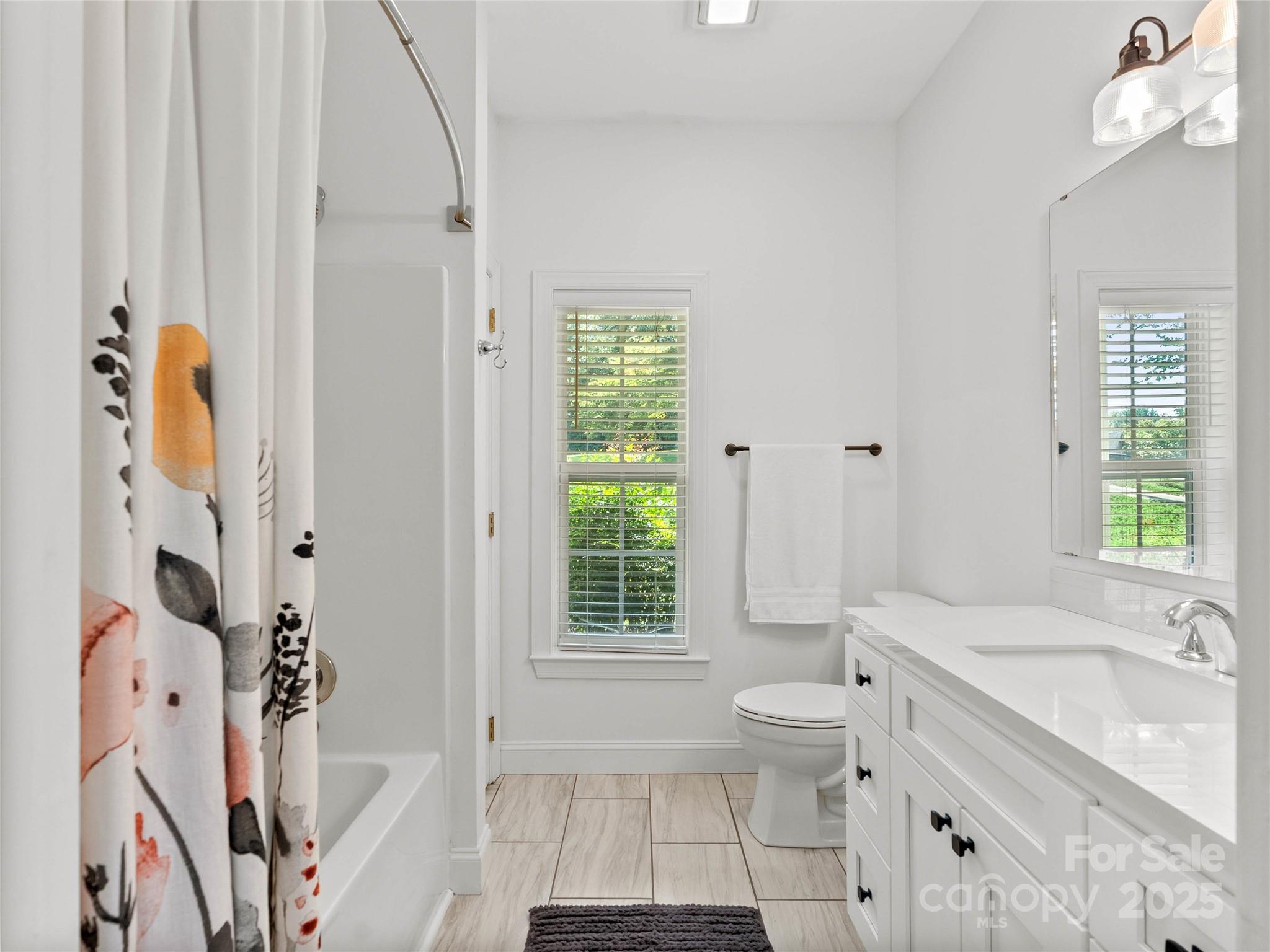 Lynnbrook - Residential