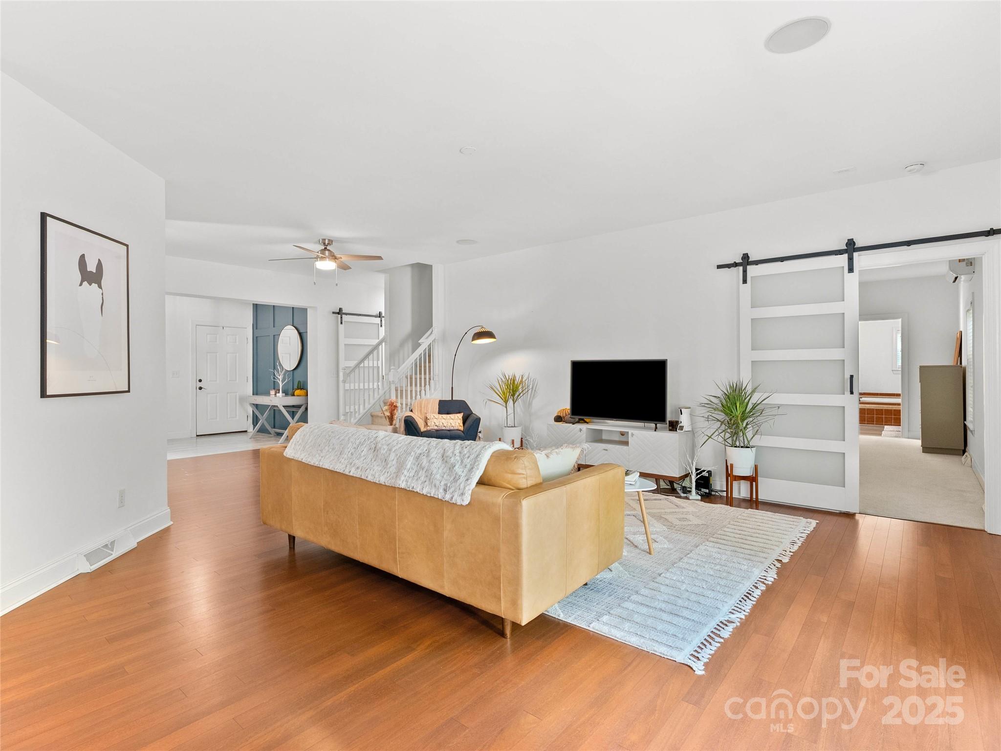 Lynnbrook - Residential