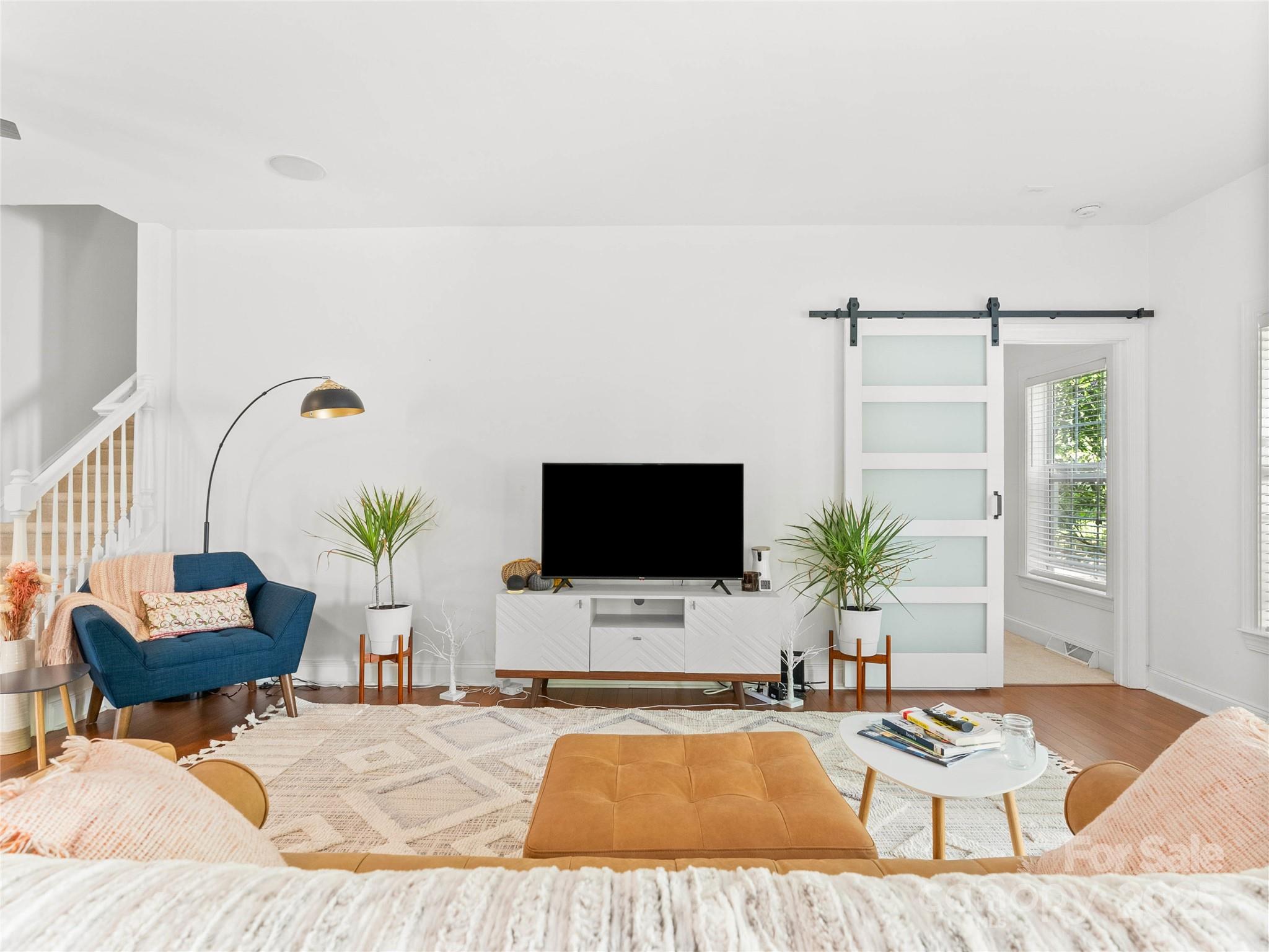 Lynnbrook - Residential