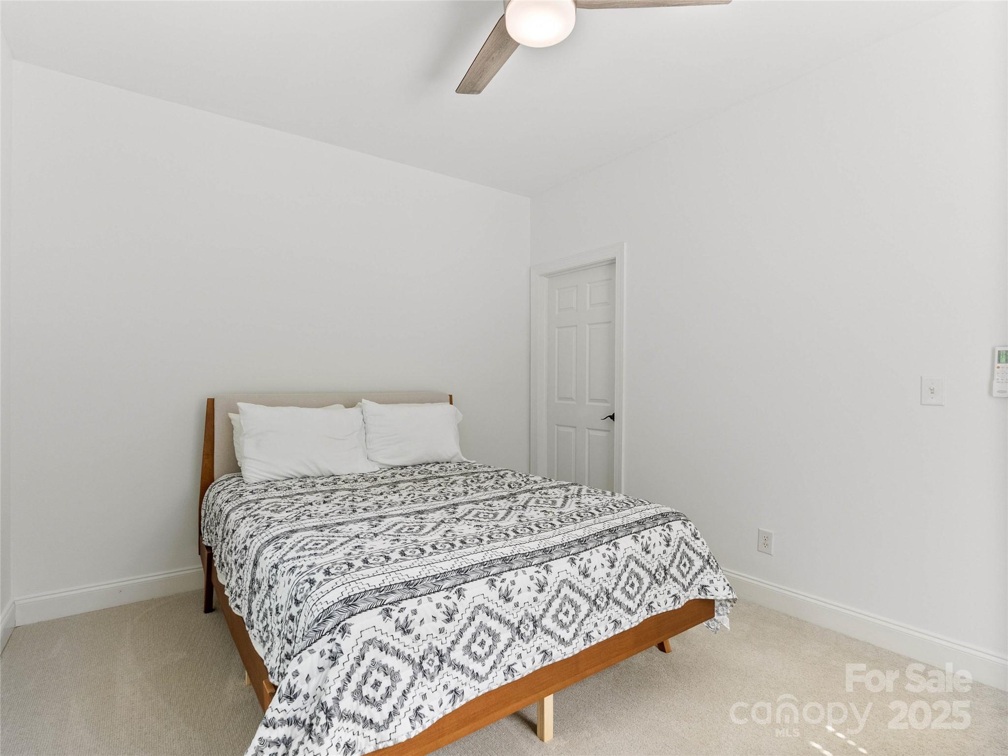 Lynnbrook - Residential