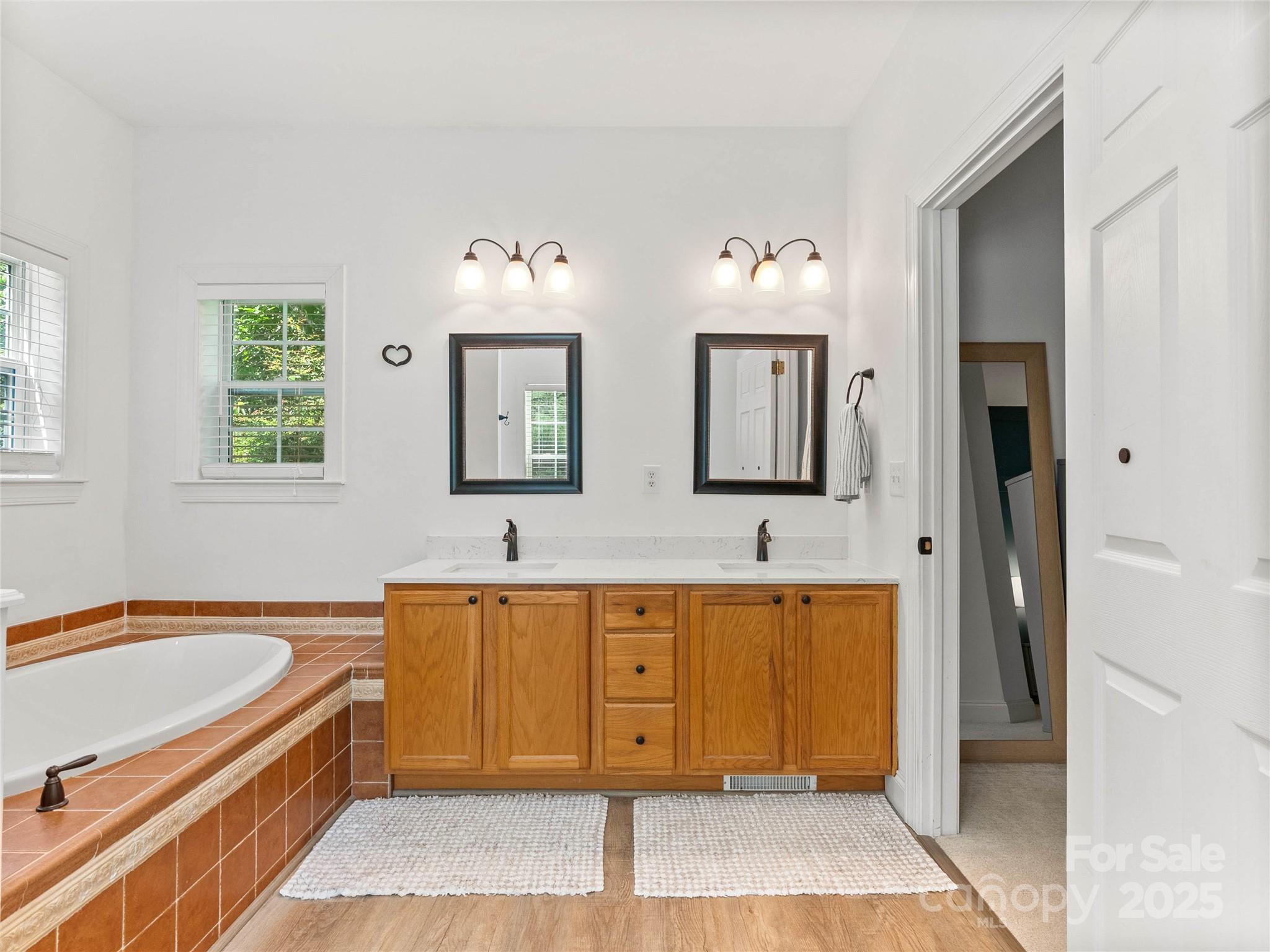 Lynnbrook - Residential