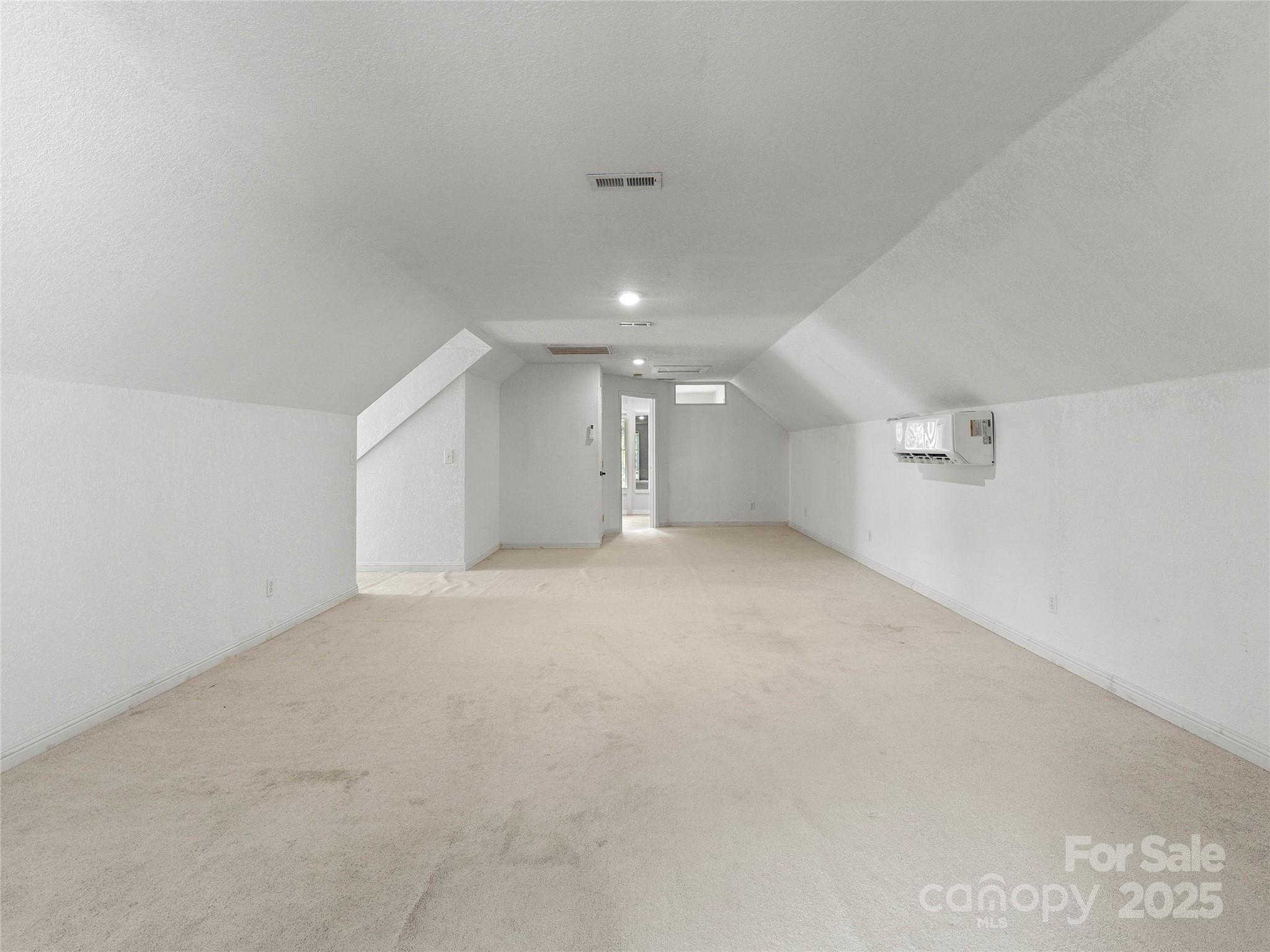 Lynnbrook - Residential