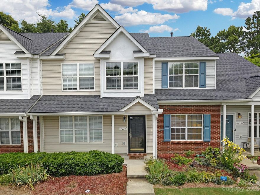 Sought after Steele Creek location conveniently close to Rivergate shopping and restaurants with easy access to I-77 and I-485. Zoned for new Palisades High School. Plentiful visitor parking as it is in cul-de-sac. Move into this well-maintained townhouse worry-free with new granite countertops, new HVAC, recently painted interior, and new sliding door. Low HOA fee covers exterior maintenance and yard care, amenities, trash, water and sewer service. Close to the community pool.