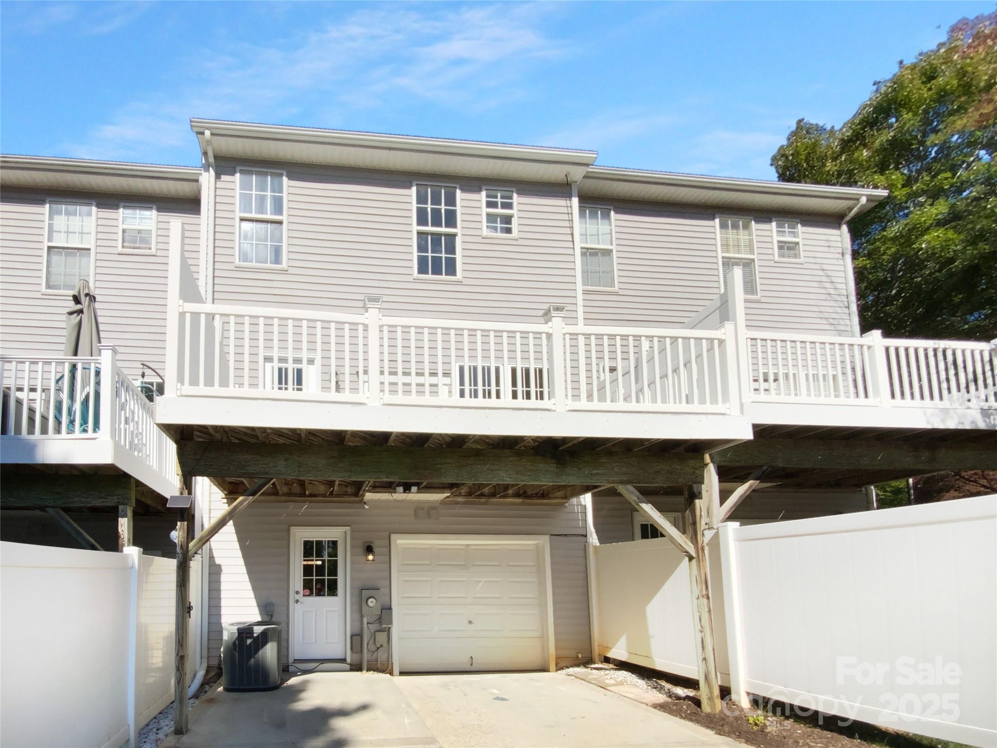 9658 Blossom Hill Drive