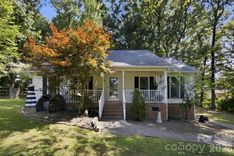 Photo of 699 Wyndale Drive, Rock Hill, SC 29730 (MLS # 4395303)