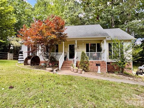 Photo of 699 Wyndale Drive, Rock Hill, SC 29730 (MLS # 4395303)