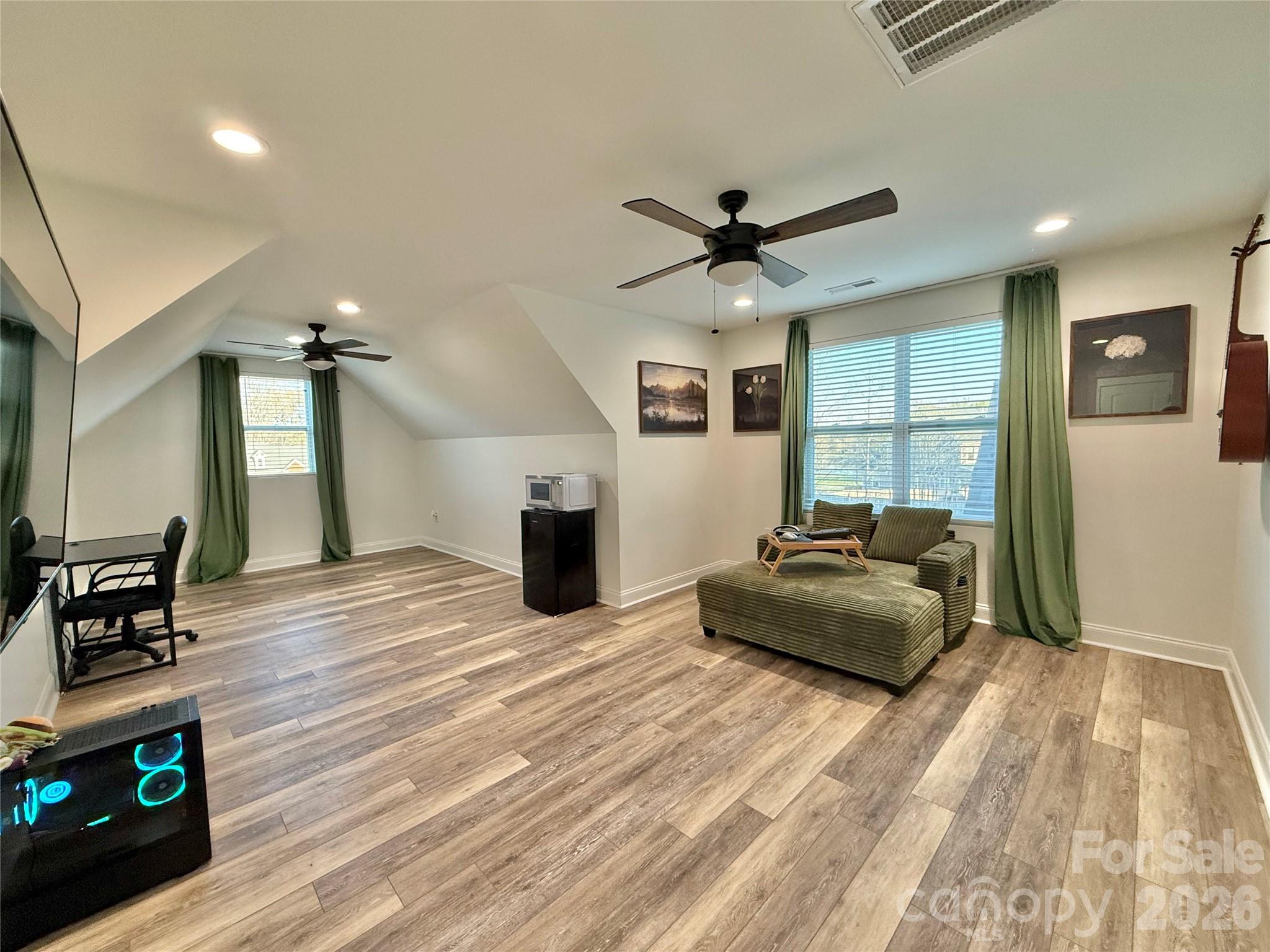 Lathans Pond - Residential