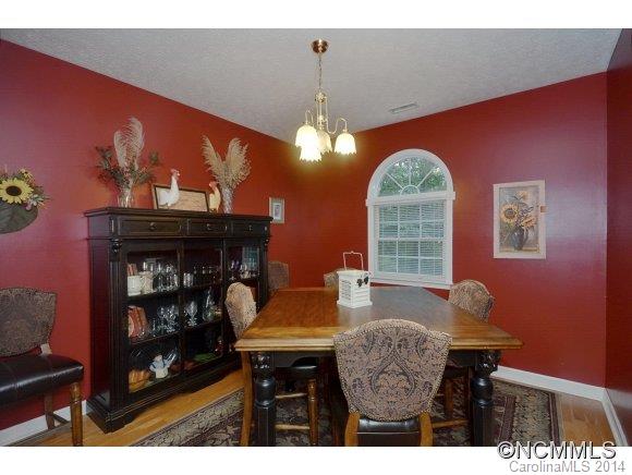 Mills Pointe - Residential