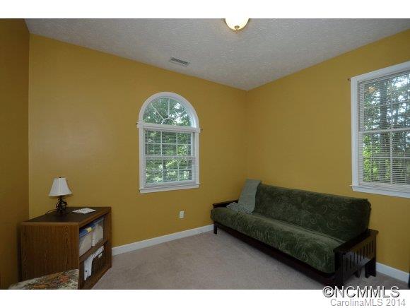 Mills Pointe - Residential