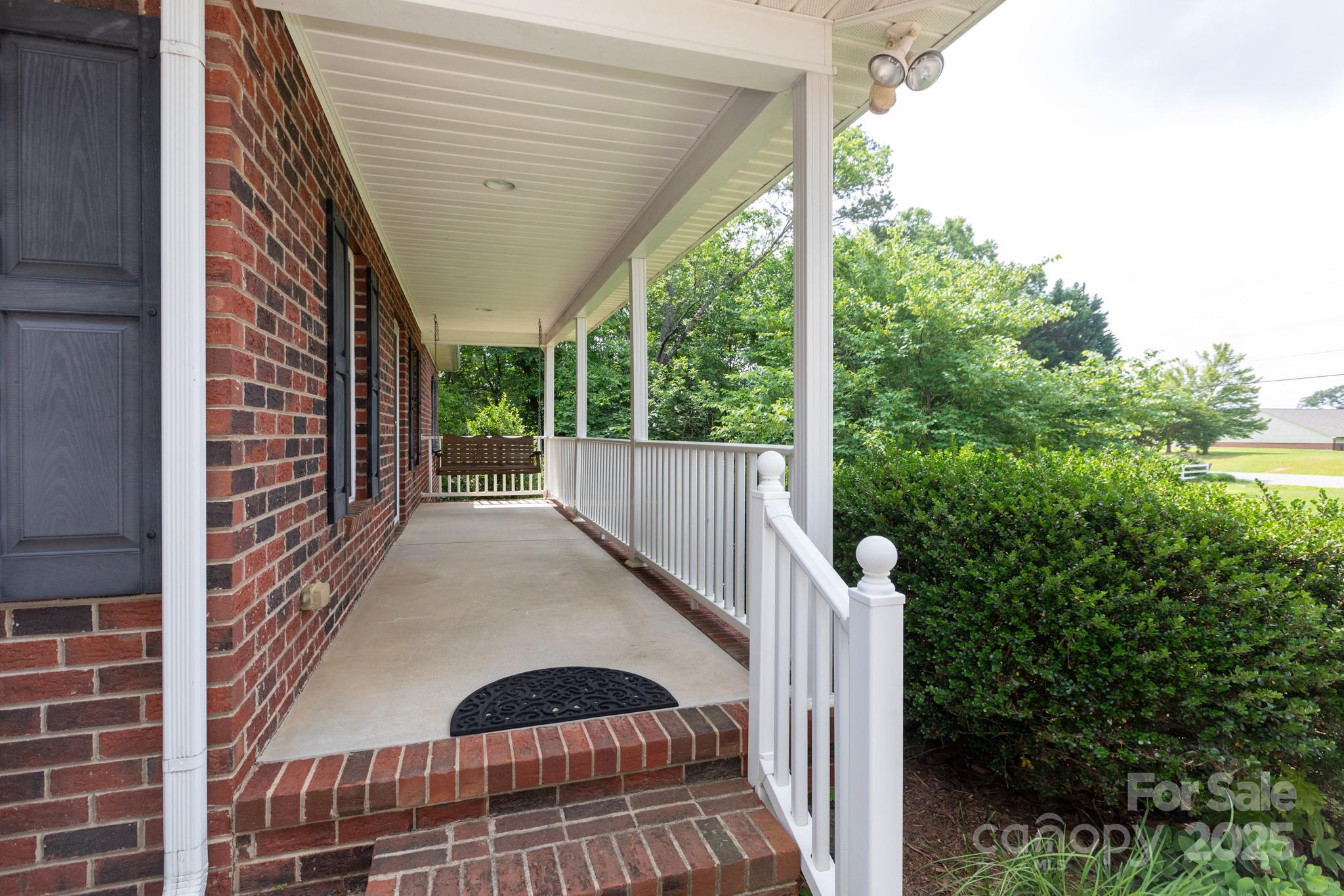 328 Burrage Road NE