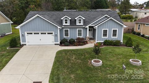 138 Olde Oak Way Hendersonville NC 28792