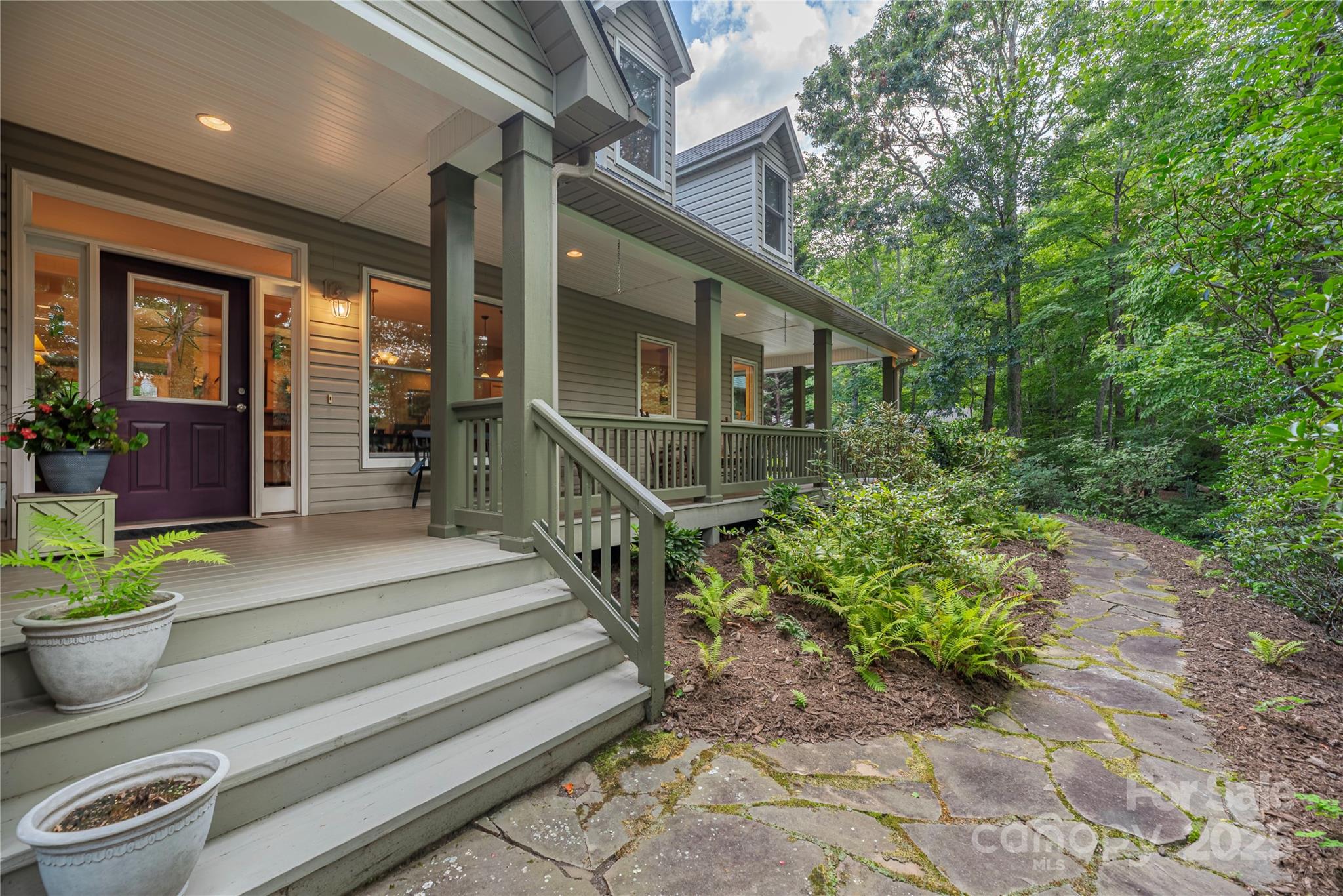 37 Wood Robin Lane