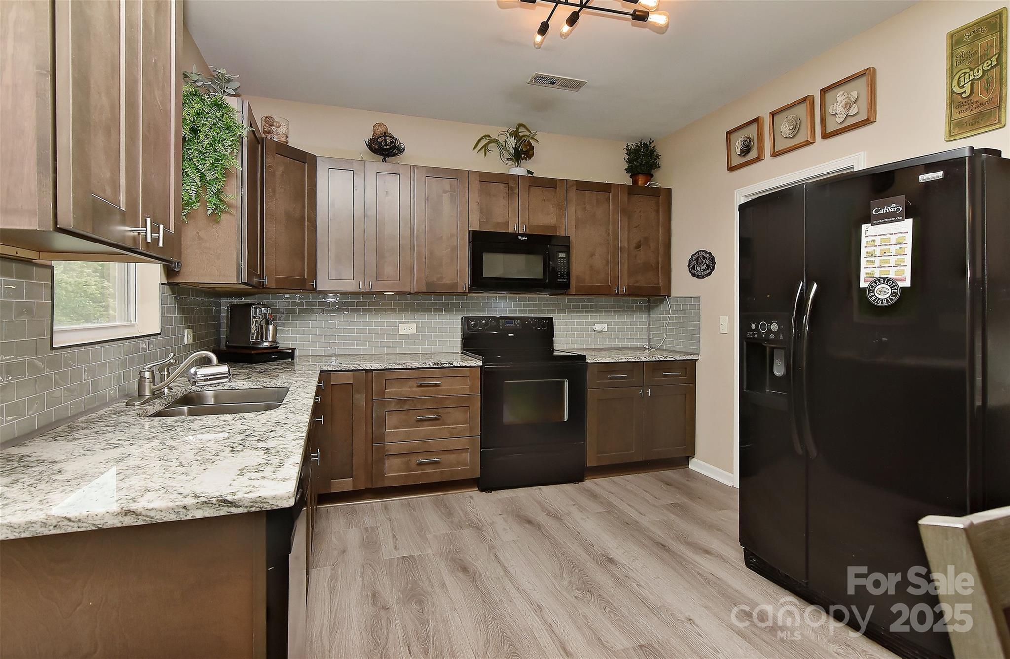 Fieldstone Farm - Residential