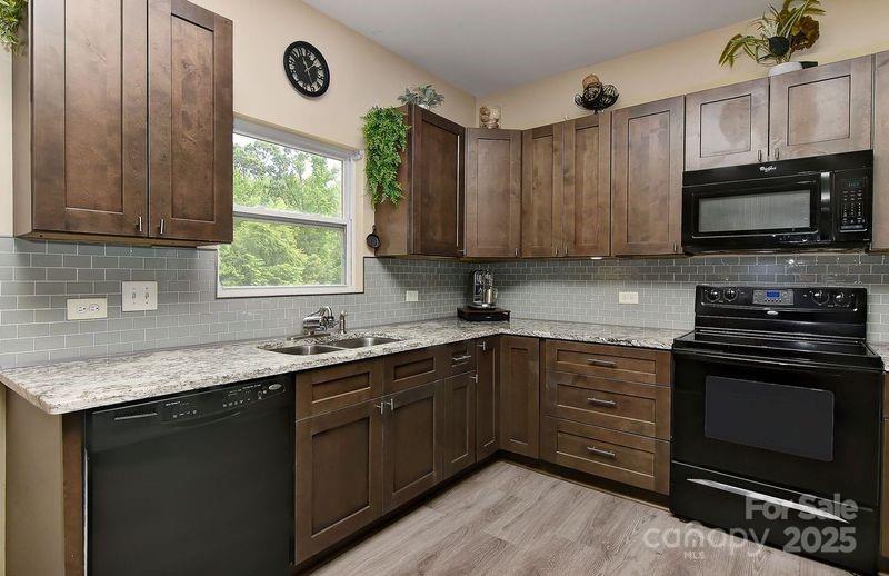 Fieldstone Farm - Residential