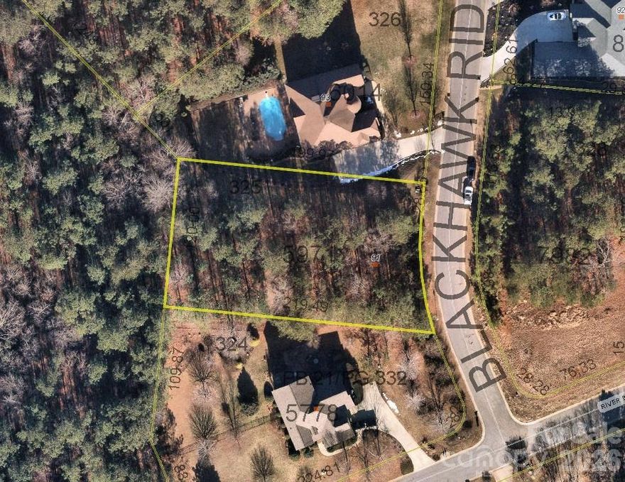 Build your dream home in River Bend.  Popular Granite Falls lakefront community.  Wooded interior lot.
Boat storage is available for homeowners.