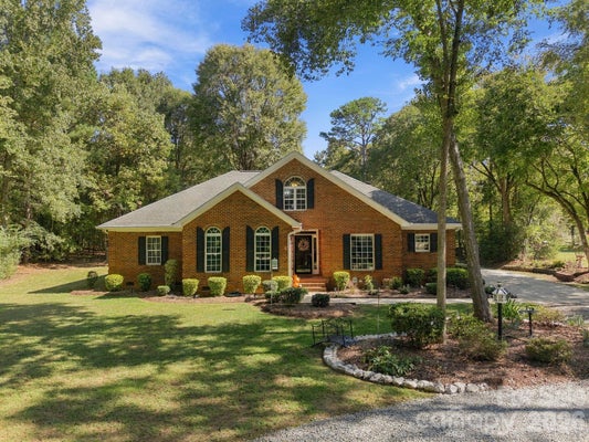 6611 S PROVIDENCE RD, WAXHAW, NC 28173 - Image f8b10b7152255cd031d889645cc9666e/3845179809