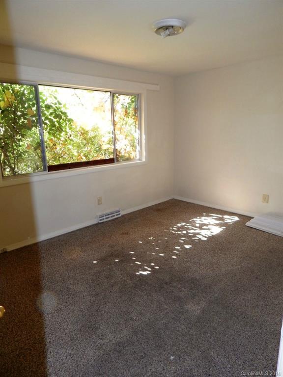 Lake Plaza - Residential Income