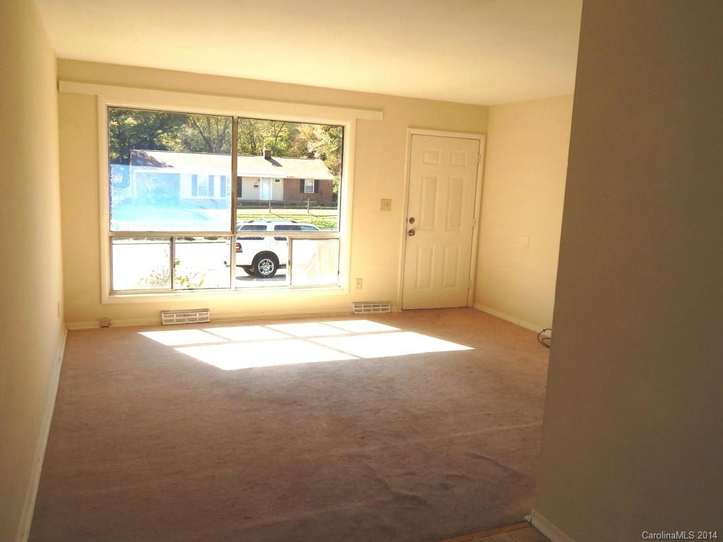 Lake Plaza - Residential Income