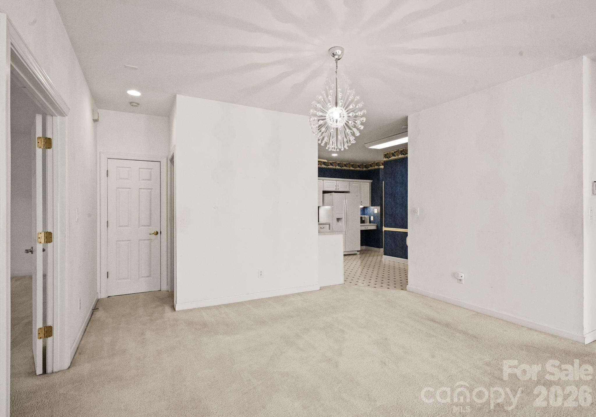 The Glen at Highland Creek - Residential