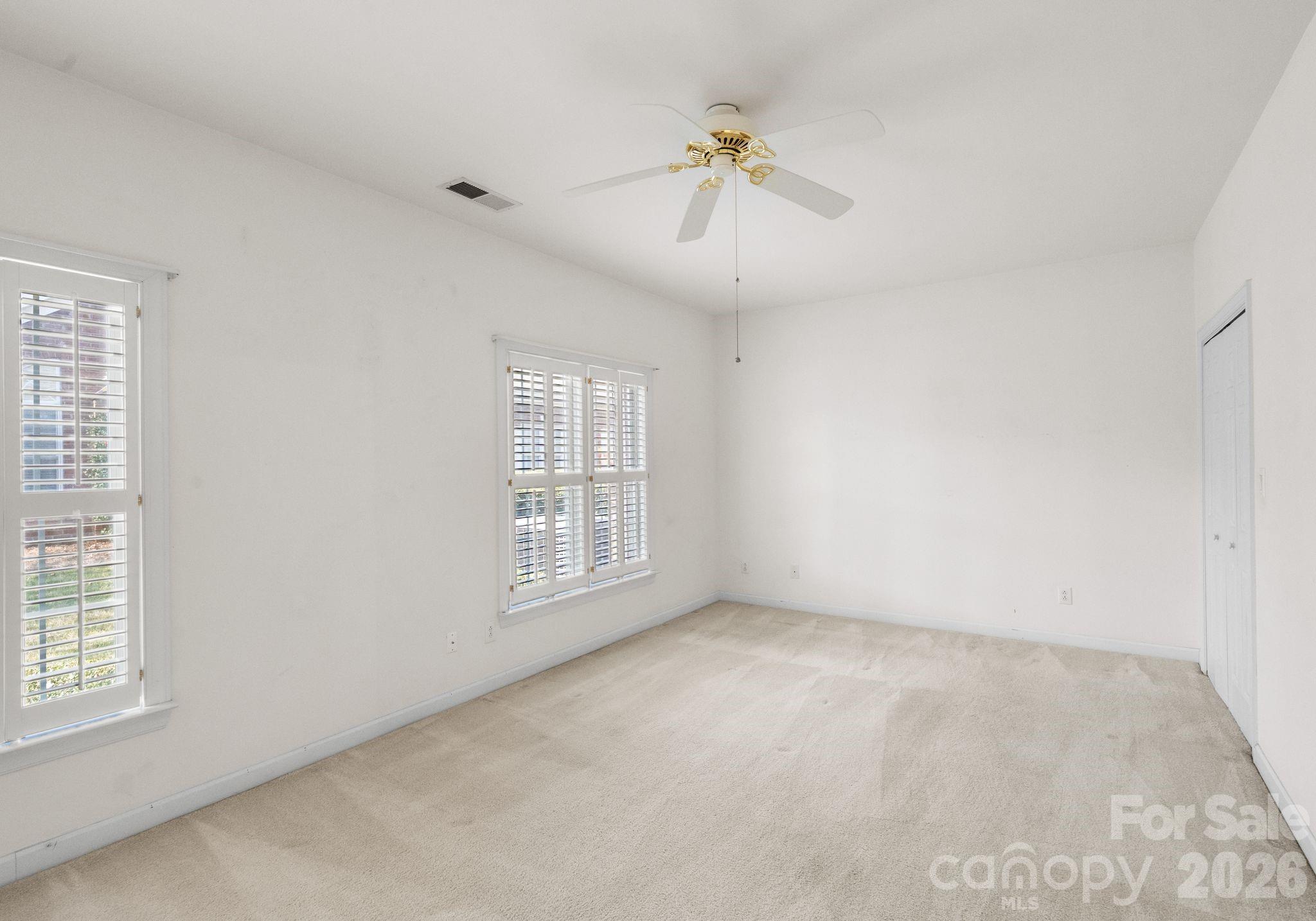 The Glen at Highland Creek - Residential