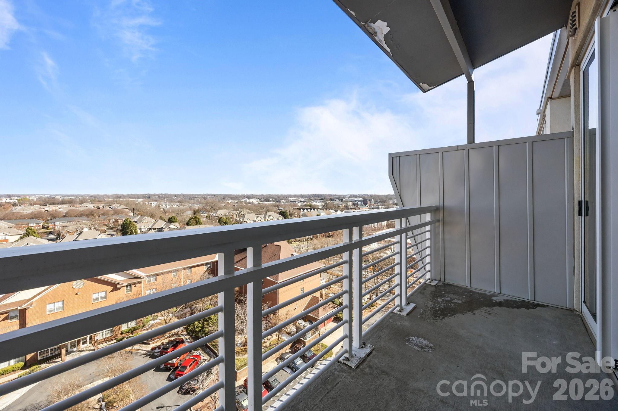 Courtside - Residential