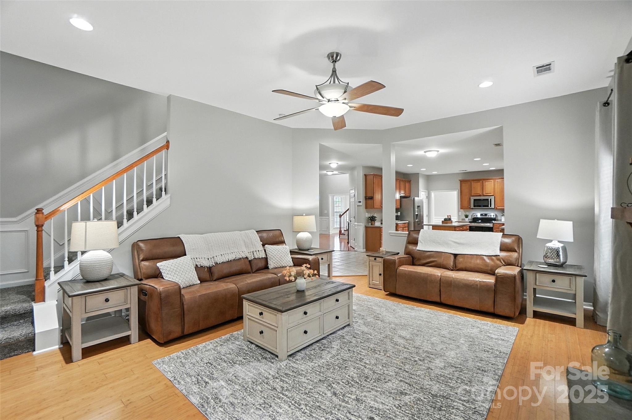 9901 Candlehill Drive