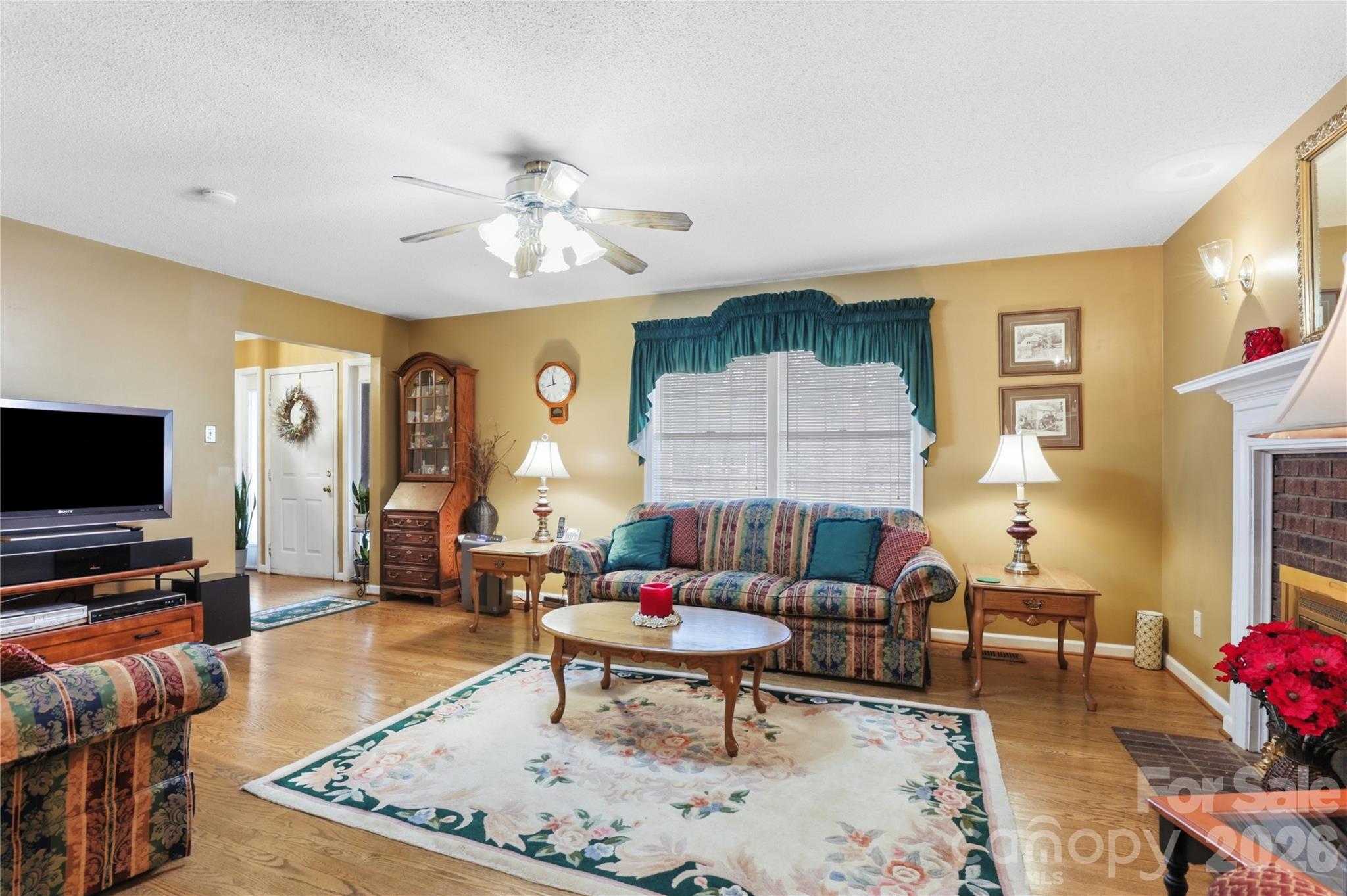 140 Eastwood Drive