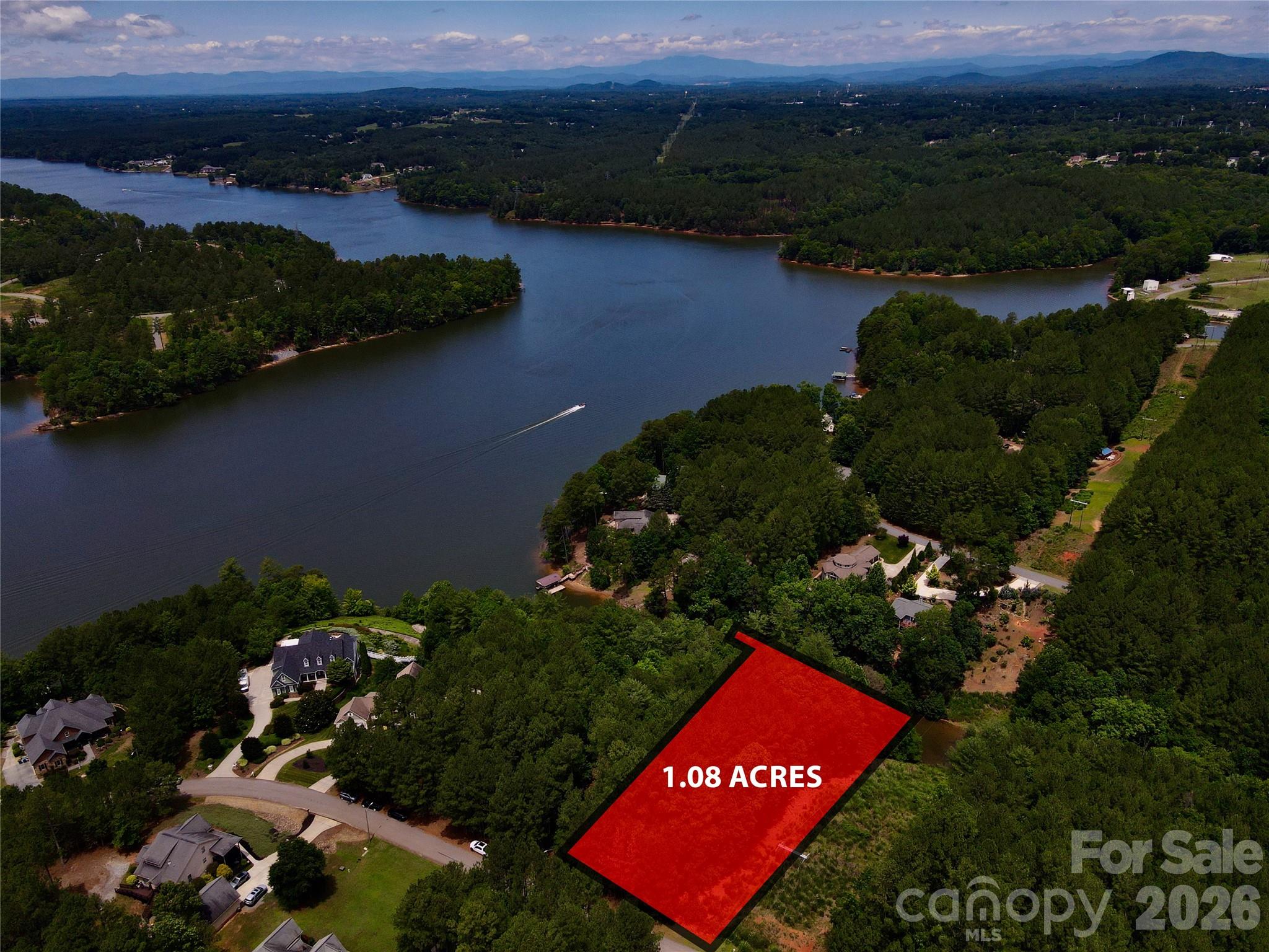 Photo 1 of 11 — 118 Edgewater Court, Granite Falls, NC 28630