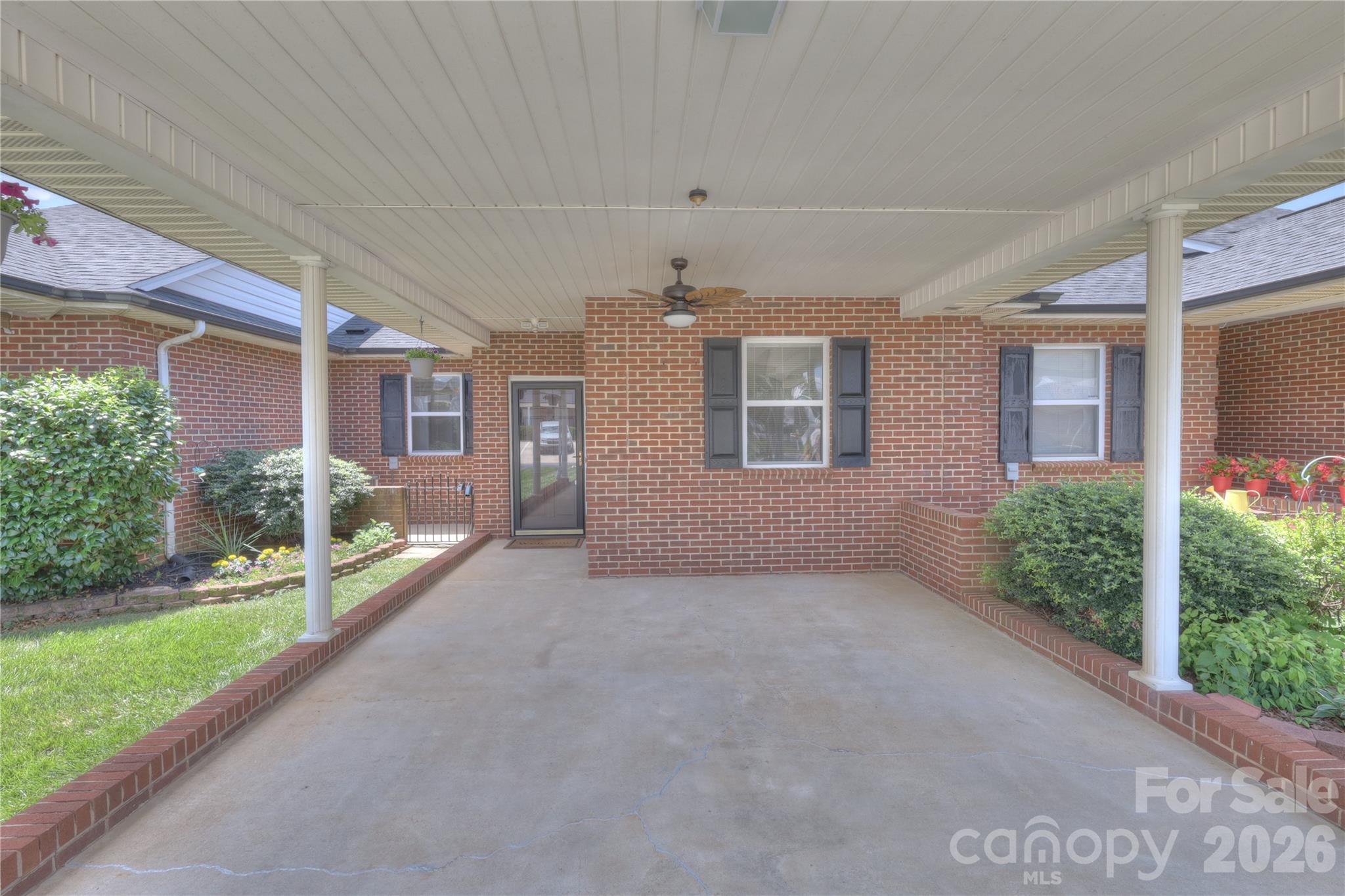 Photo 1 of 21 — 3927 Jasmine Lane, Denver, NC 28037