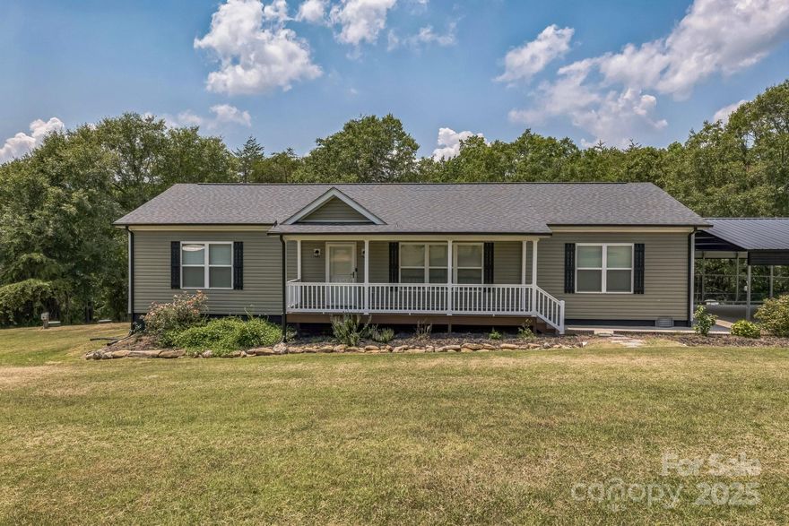 The Hardin Rd. Hero. This home is priced right at recent appraisal price! Completely updated both inside and out to include landscaping and thousands worth of concrete! With over 3.26 acres this lot is one of the best in the county! Hone is immaculate and shows like new on the inside! 3 bedrooms, 2 bathrooms, and NO RESTRICTIONS mean plenty of space to stretch out and enjoy both inside and out. Come and see this home for yourself today! While it's an overused phrase now-a-days, this home truly is a rare find and a must see!