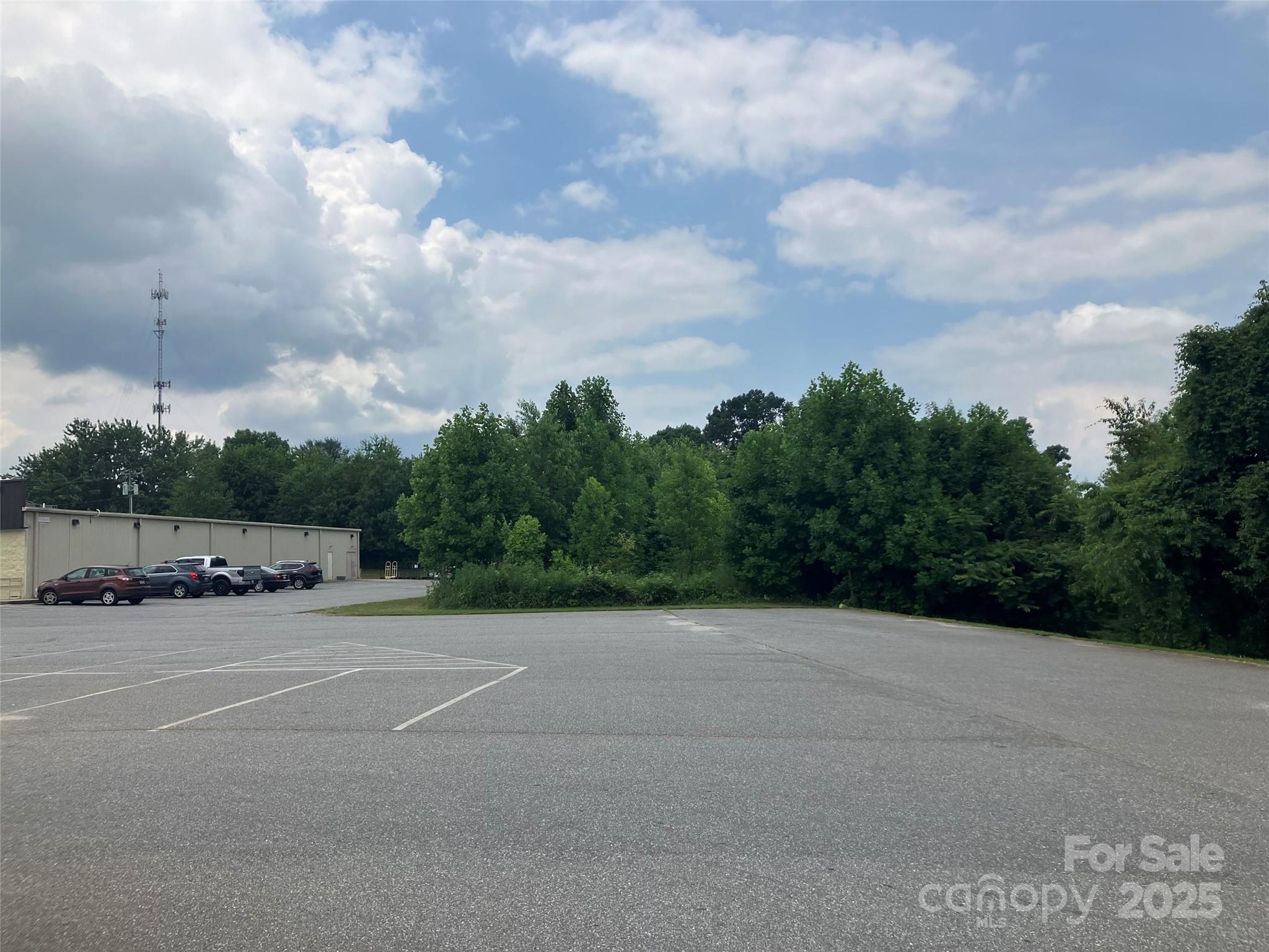 1320 Burkemont Avenue