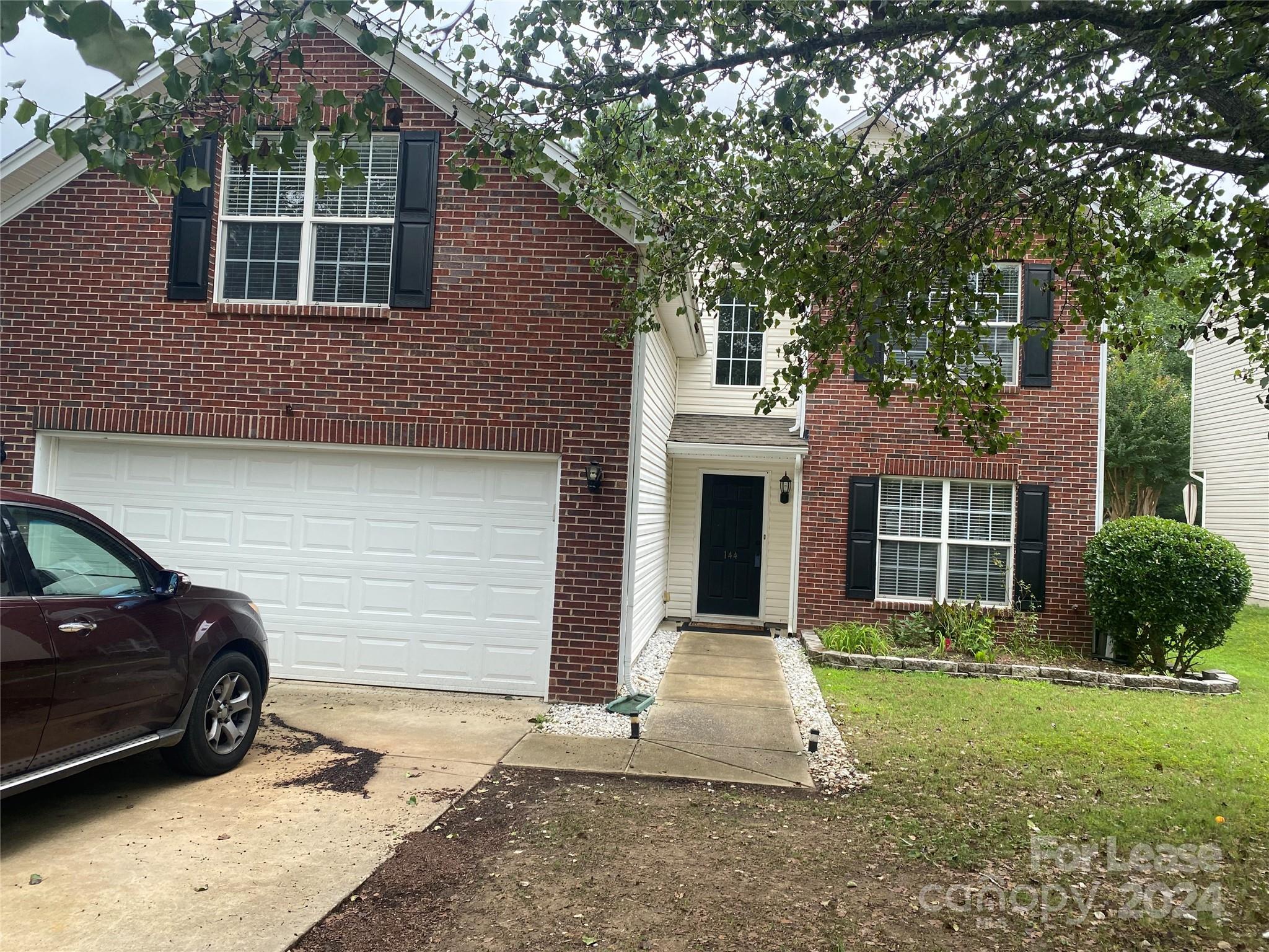 Amber Woods - Residential Lease