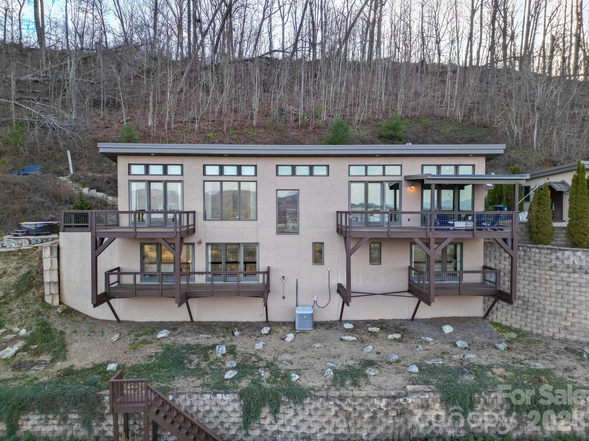 128 Leisure Mountain Road