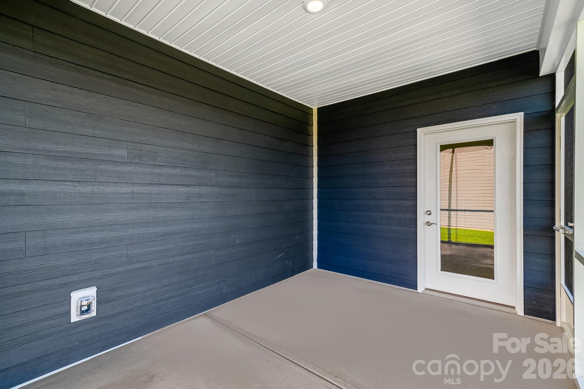 Roselyn - Residential