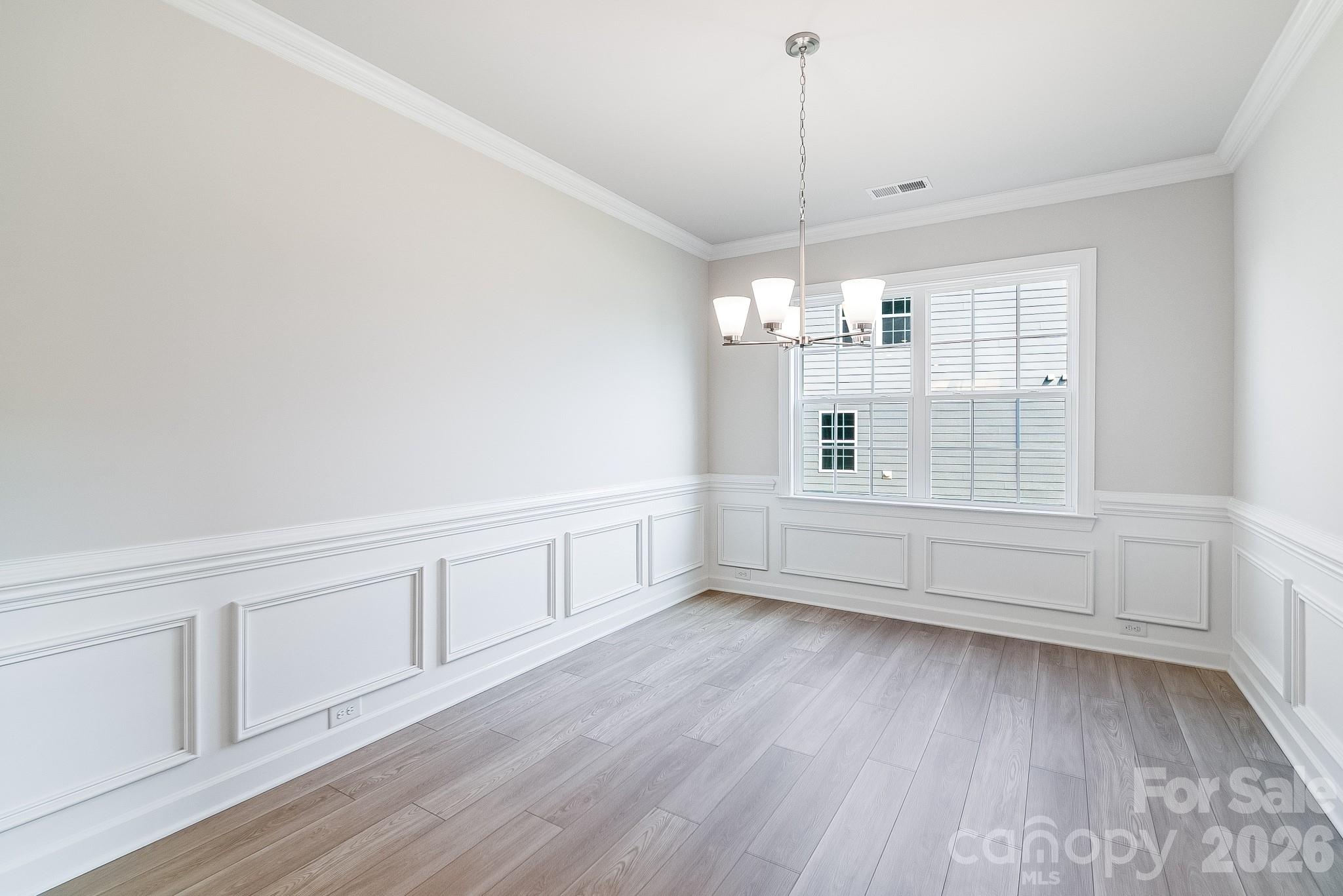 Roselyn - Residential