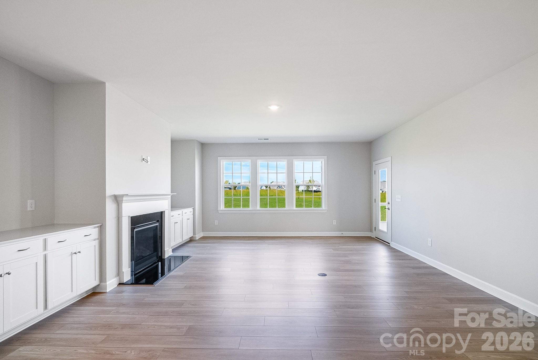 Roselyn - Residential