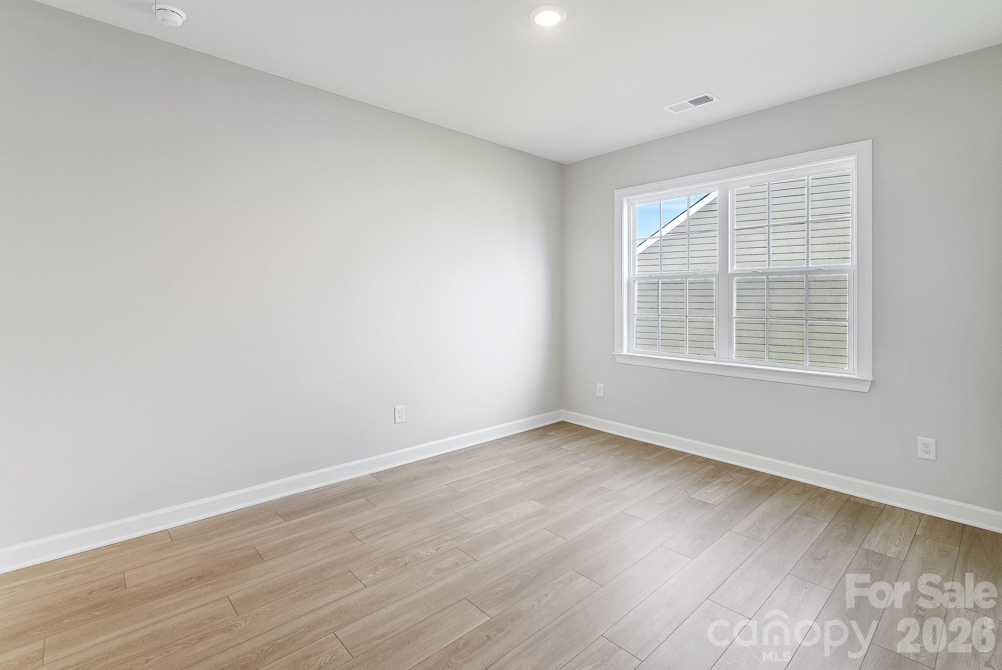 Roselyn - Residential