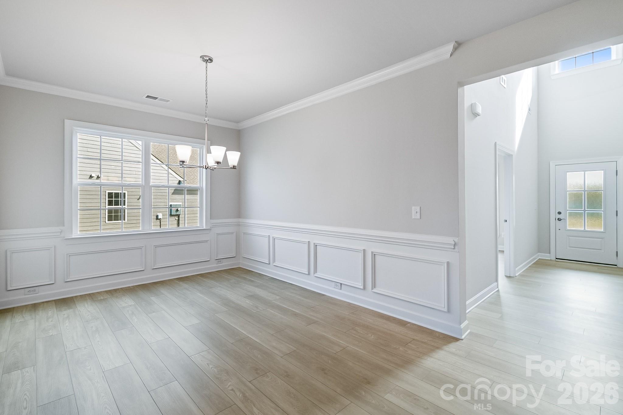 Roselyn - Residential