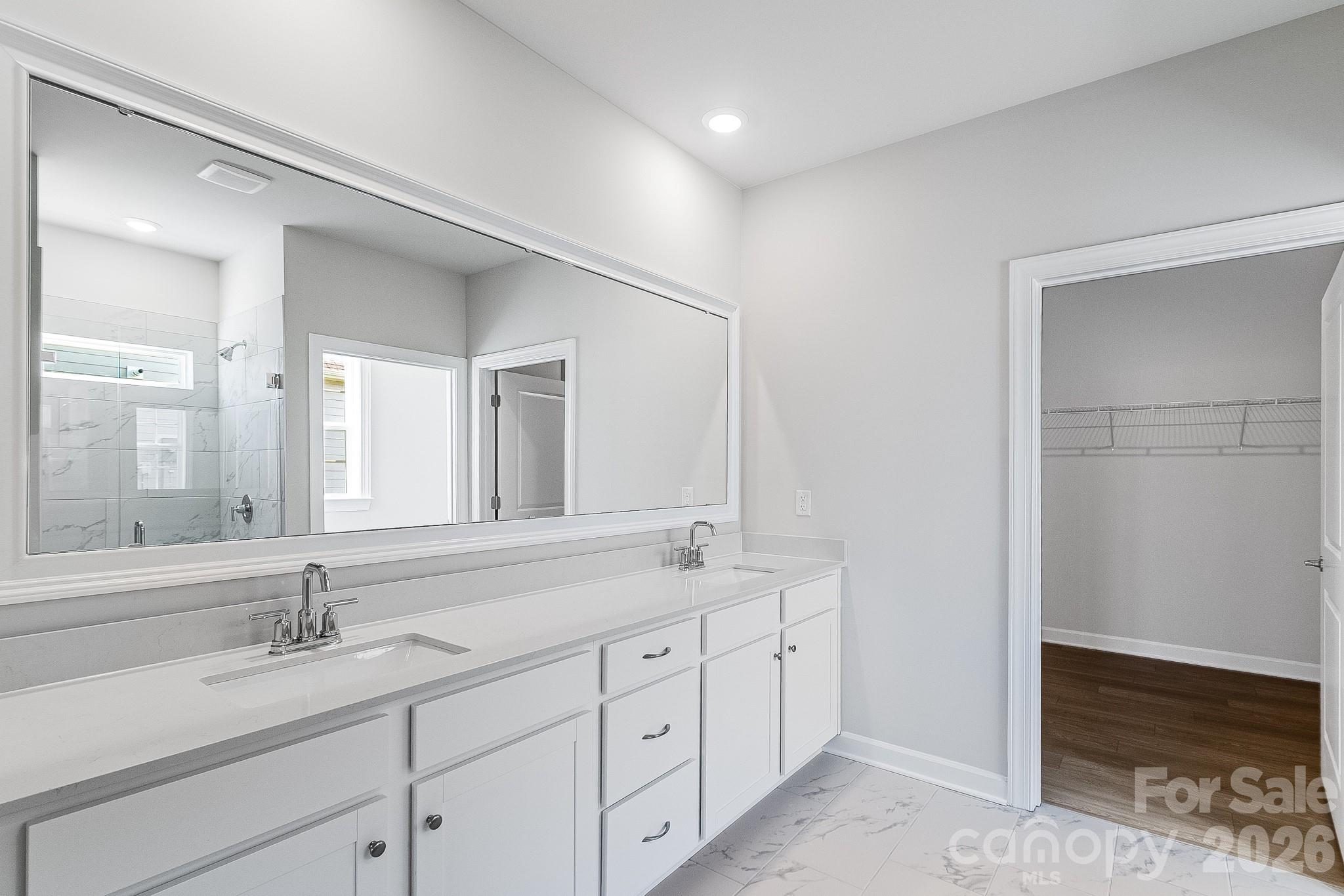 Roselyn - Residential