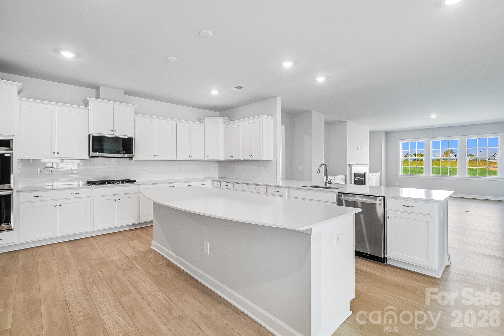 2284 Moon Crest Road