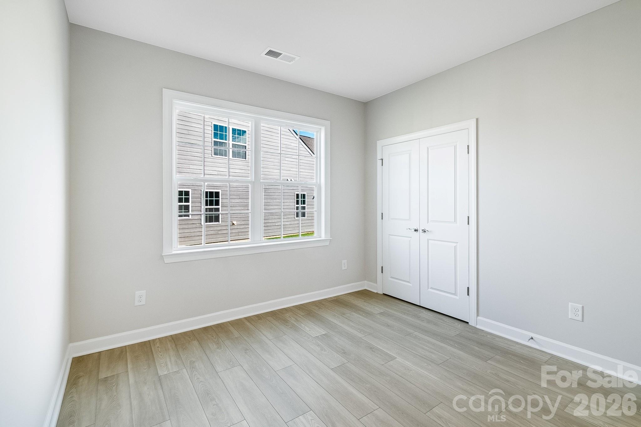 Roselyn - Residential