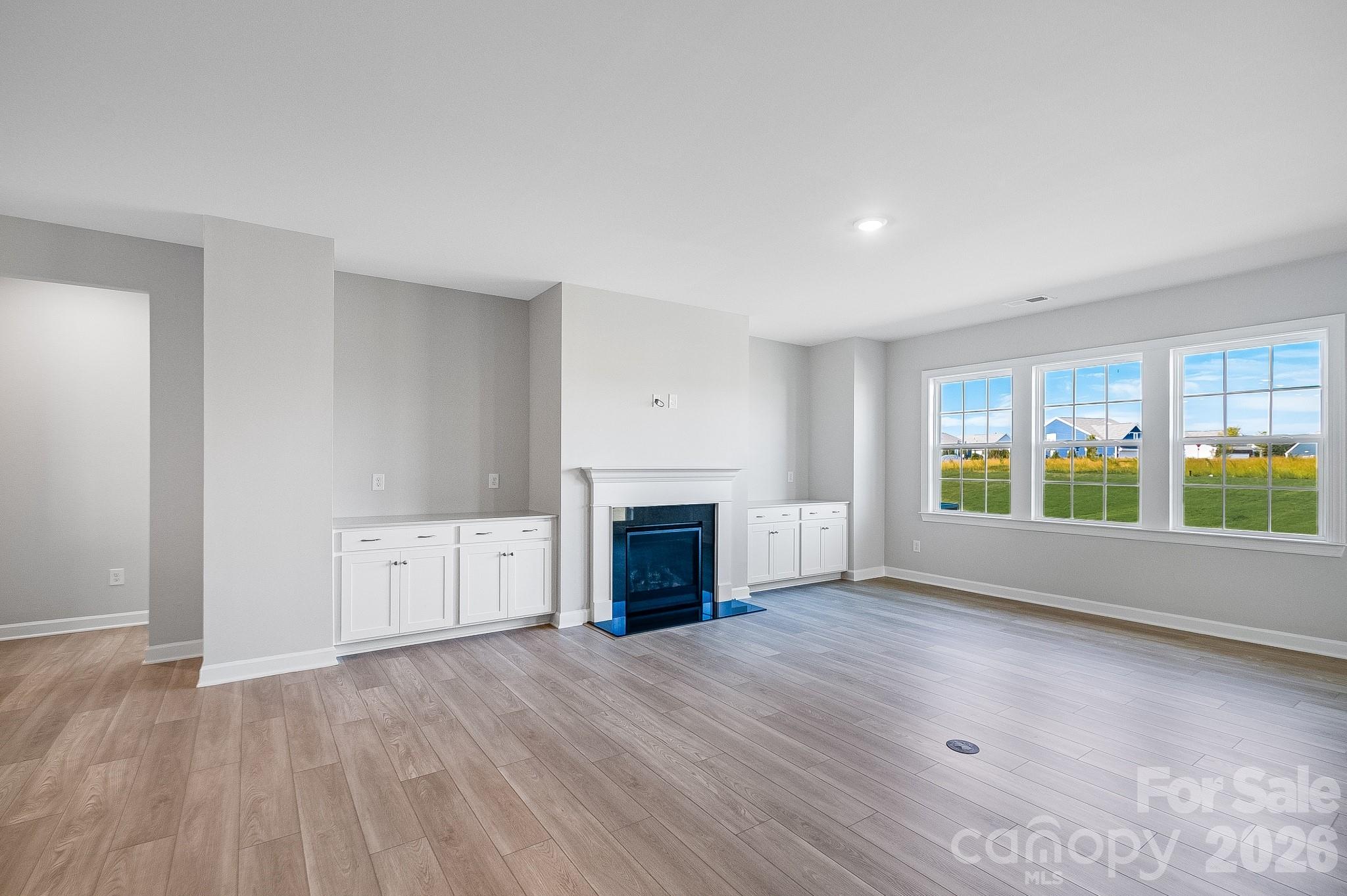 Roselyn - Residential