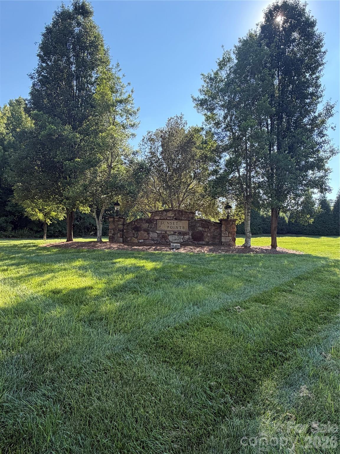 621 Sunset Pointe Drive